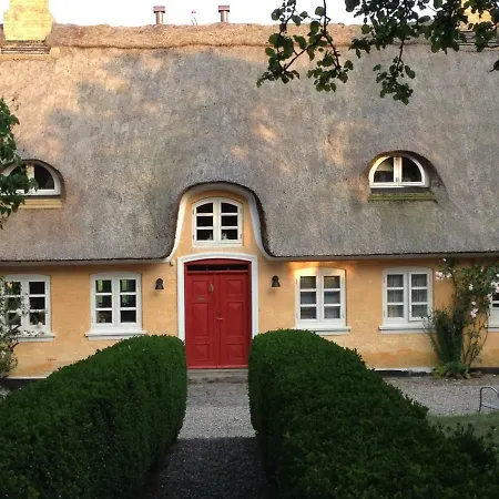 Bakkehuset ゲストハウス Skovby (Aeroe)