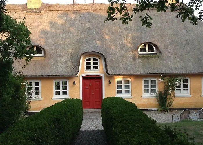 Bakkehuset Πανσιόν Skovby (Aeroe)